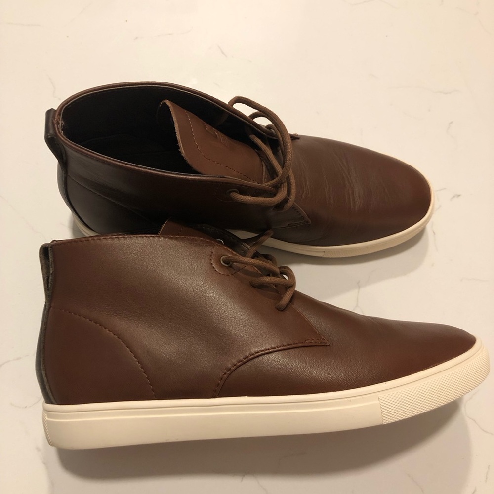 Clae Strayhorn SP. Mens Size 8.